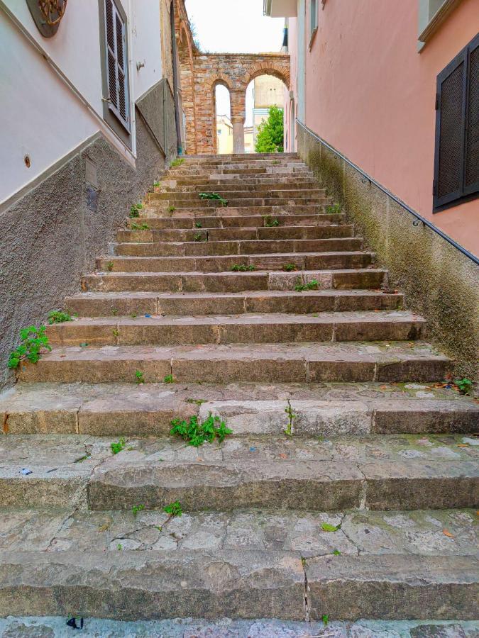 Nari Bed&Breakfast Gaeta Buitenkant foto