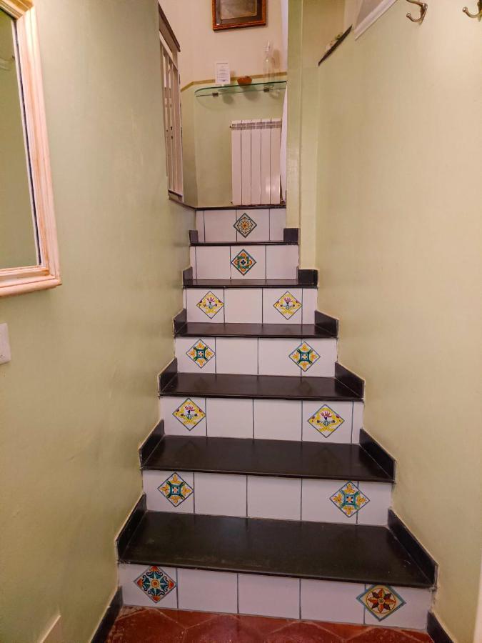 Nari Bed&Breakfast Gaeta Buitenkant foto