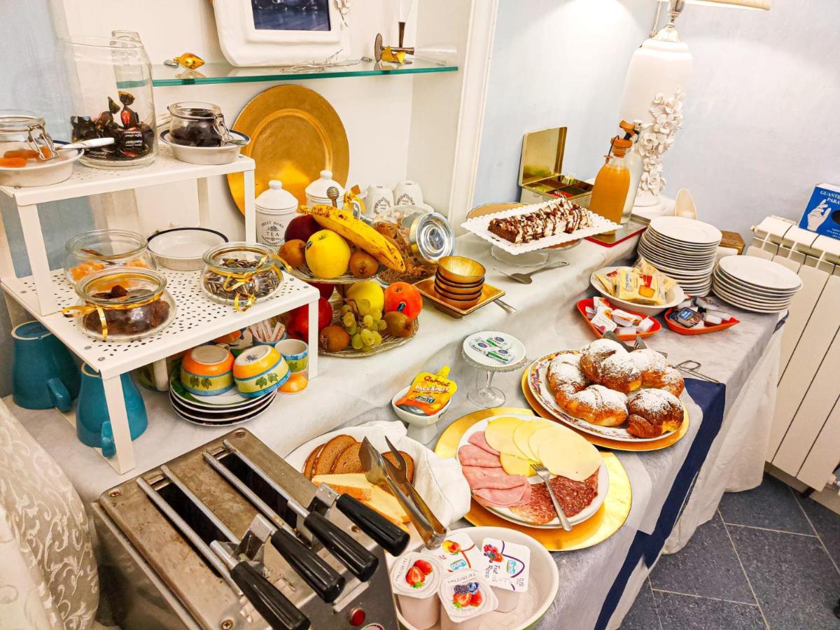 Nari Bed&Breakfast Gaeta Buitenkant foto