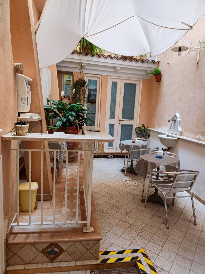 Nari Bed&Breakfast Gaeta Buitenkant foto