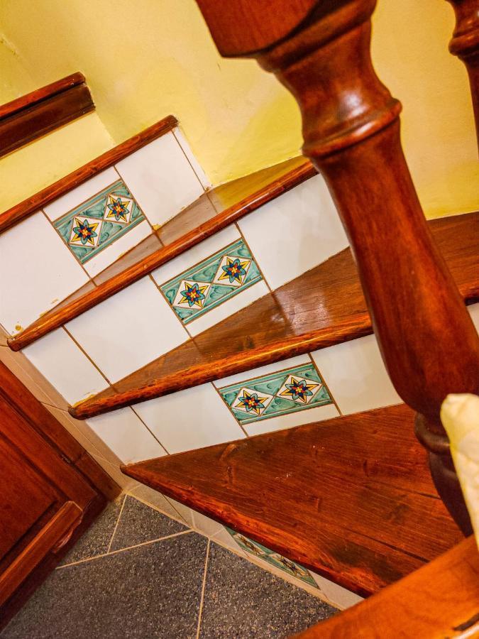 Nari Bed&Breakfast Gaeta Buitenkant foto