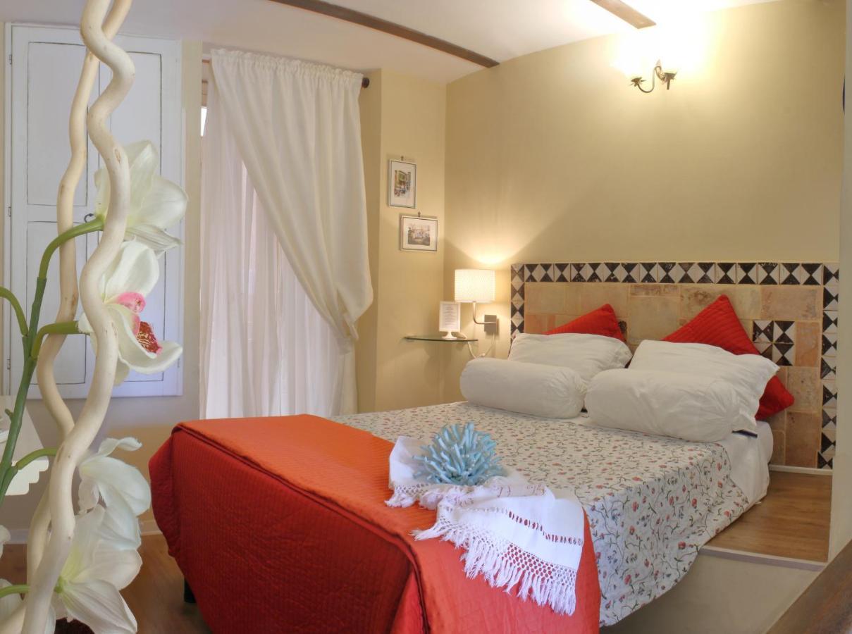 Nari Bed&Breakfast Gaeta Buitenkant foto
