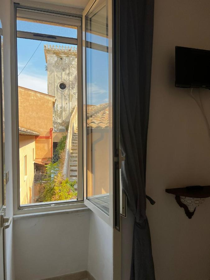 Nari Bed&Breakfast Gaeta Buitenkant foto